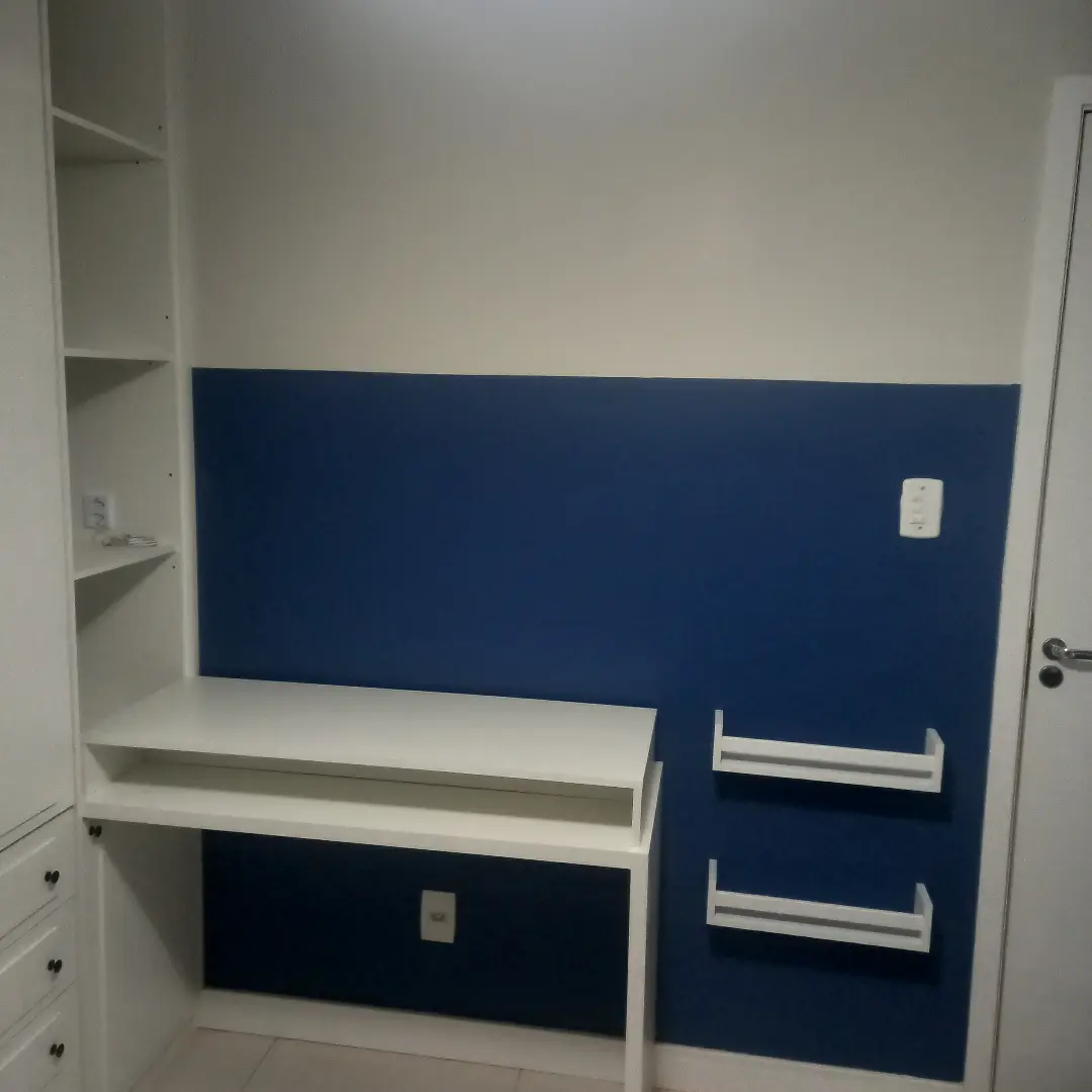 Painel Ripado com Suporte de TV